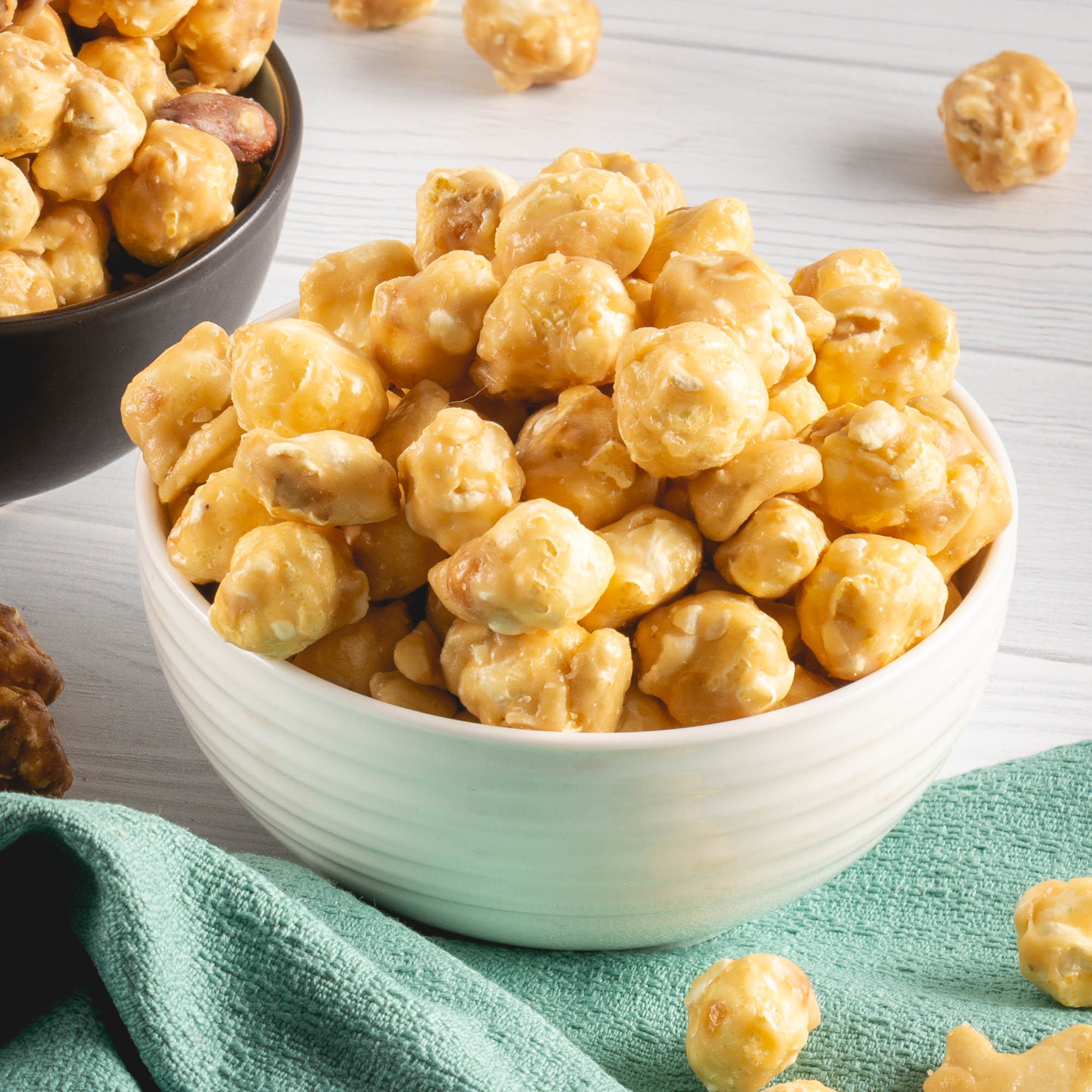 Caramel Cashew Crunch Popcorn